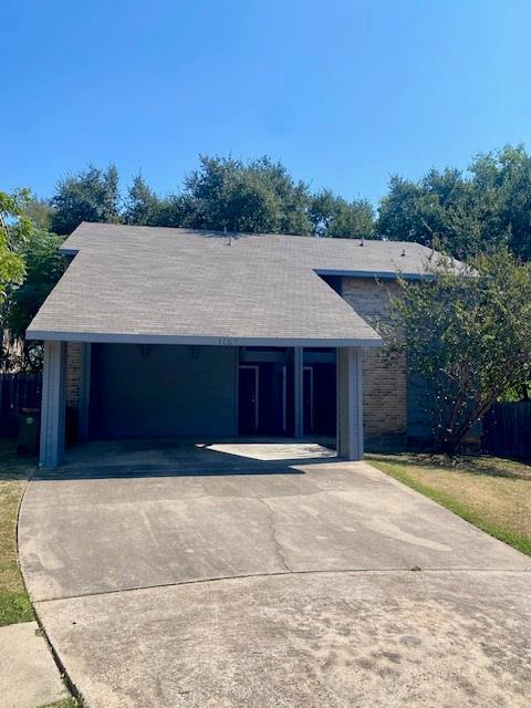 Foto del edificio - 1402 Summer Creek Dr