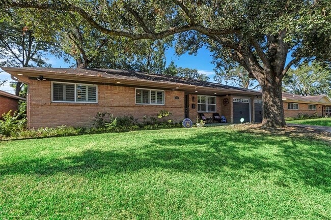 Building Photo - 5527 Ettrick Dr