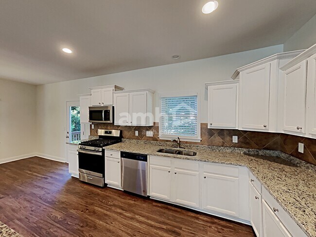 Building Photo - 1753 Thomas Pointe Trace