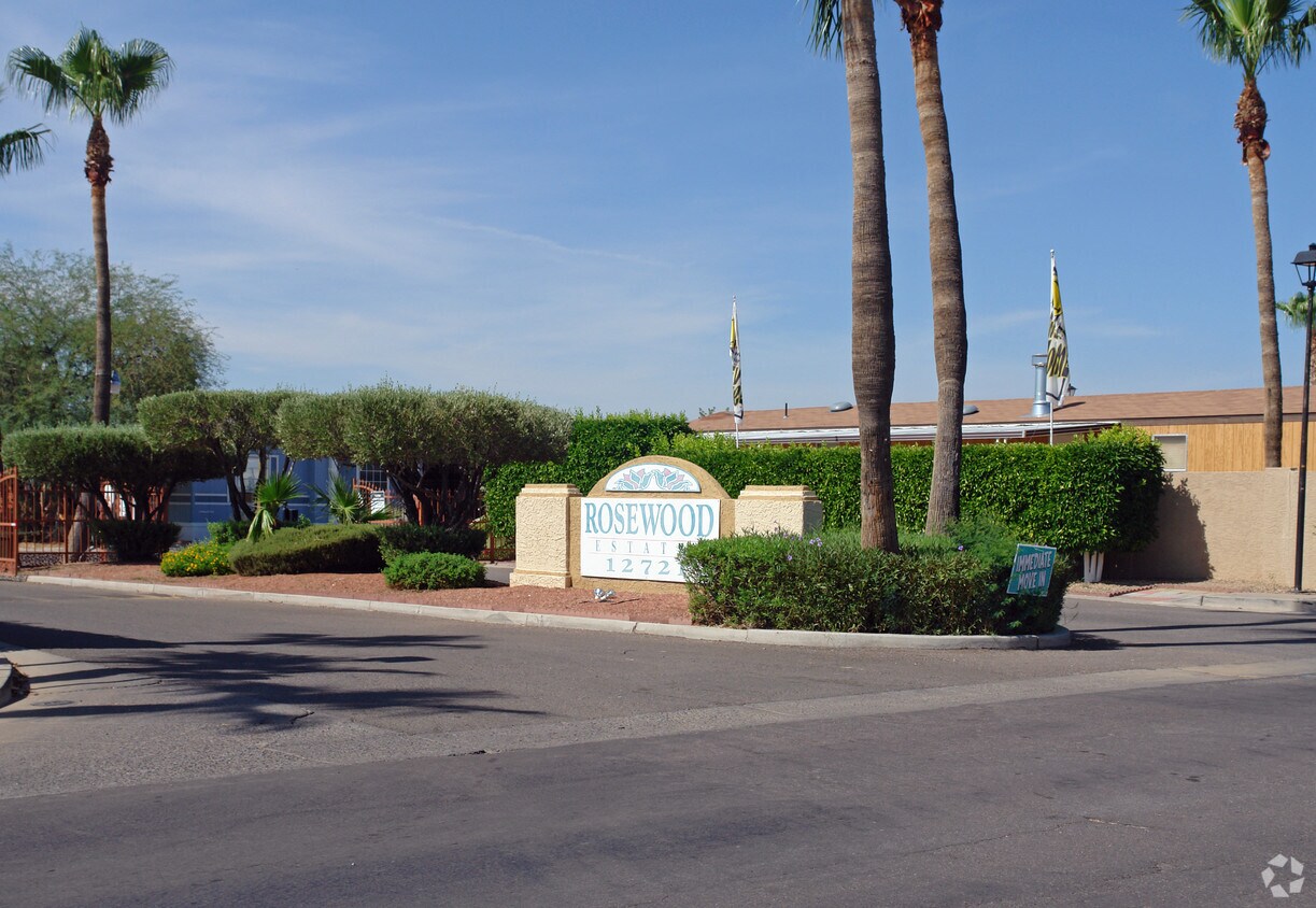 Foto del edificio - Rosewood Estates