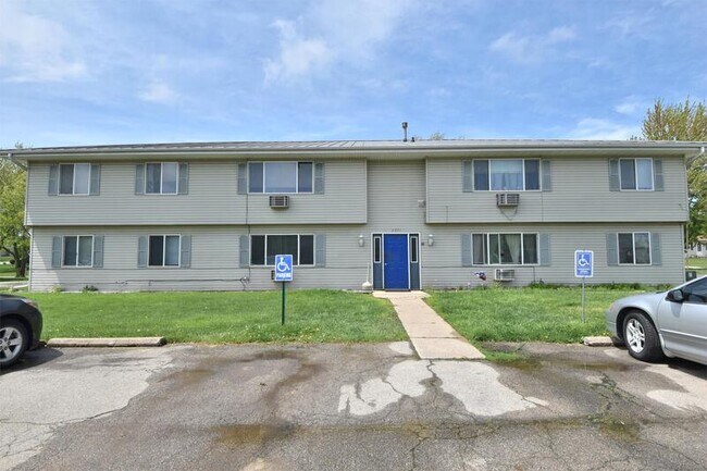Building Photo - 2951 9th St