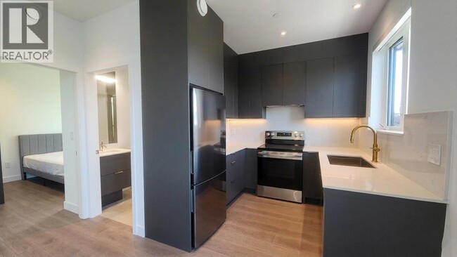 Building Photo - 3550 Quesnel Dr