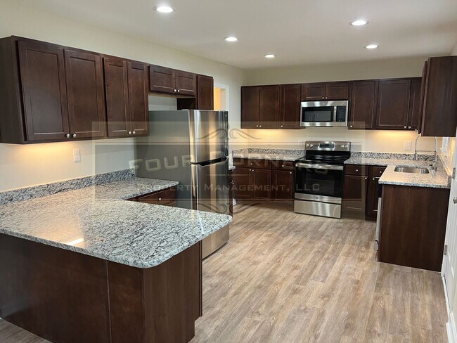 Foto del edificio - Beautiful 3 Bedroom 2 Bath Home
