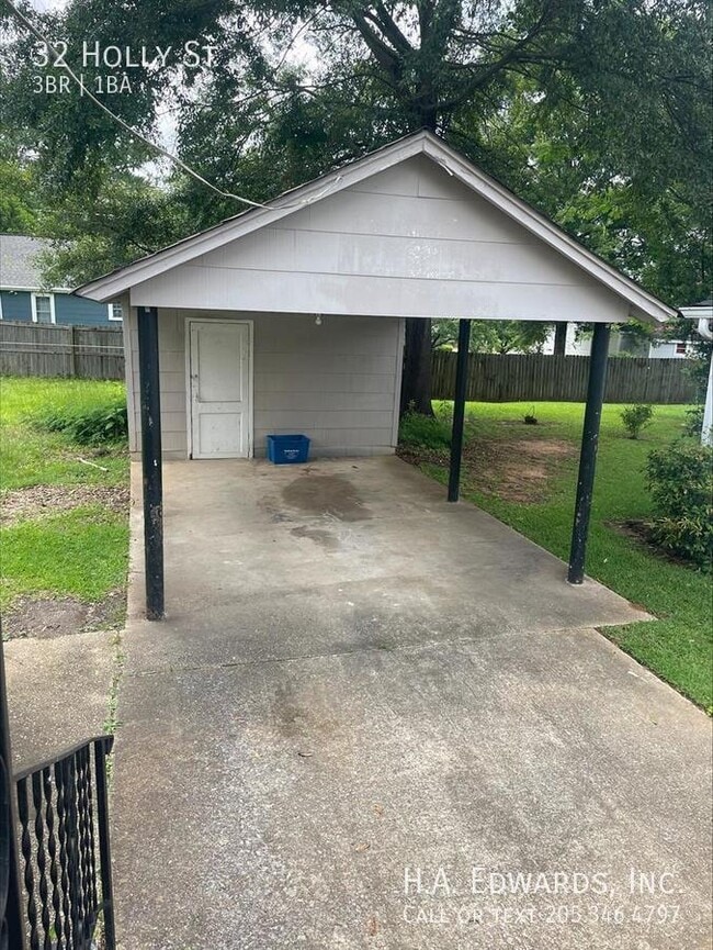 Photo - 32 Holly St House