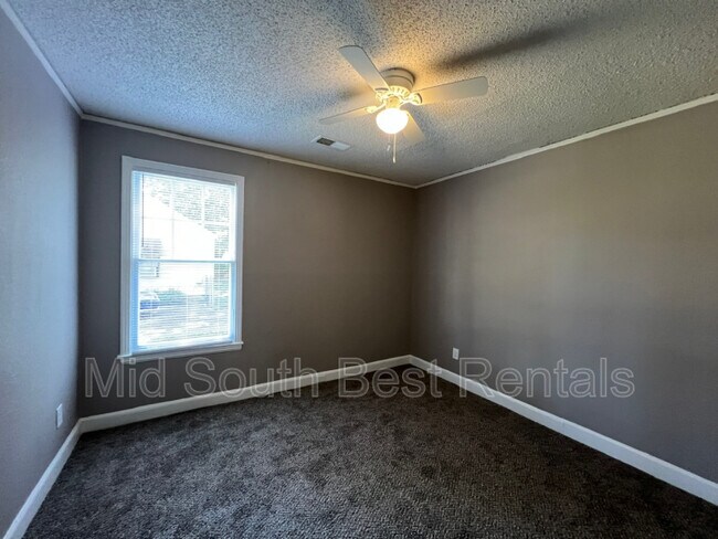 Foto del edificio - 3795 Wayne Ave