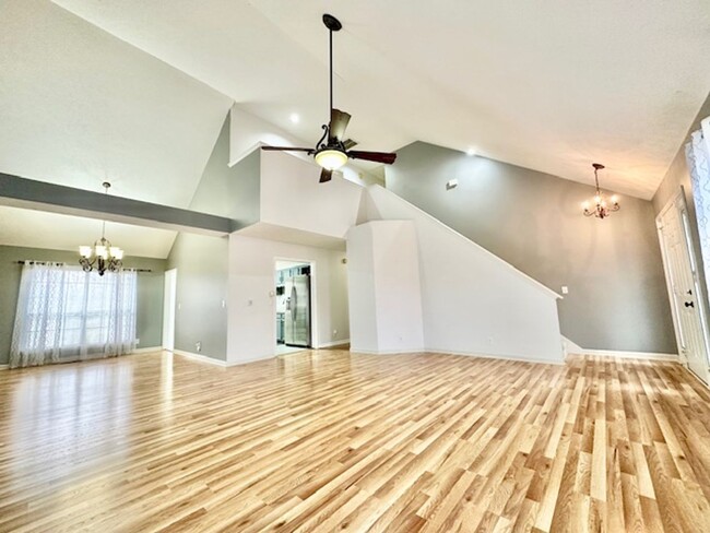 Foto del edificio - 3 Bedroom in Bradford Hills!