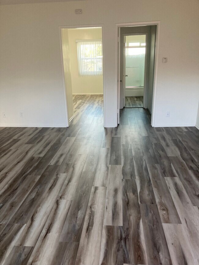 HABITACIÓN PRINCIPAL INDIVIDUAL - 10535 National Blvd