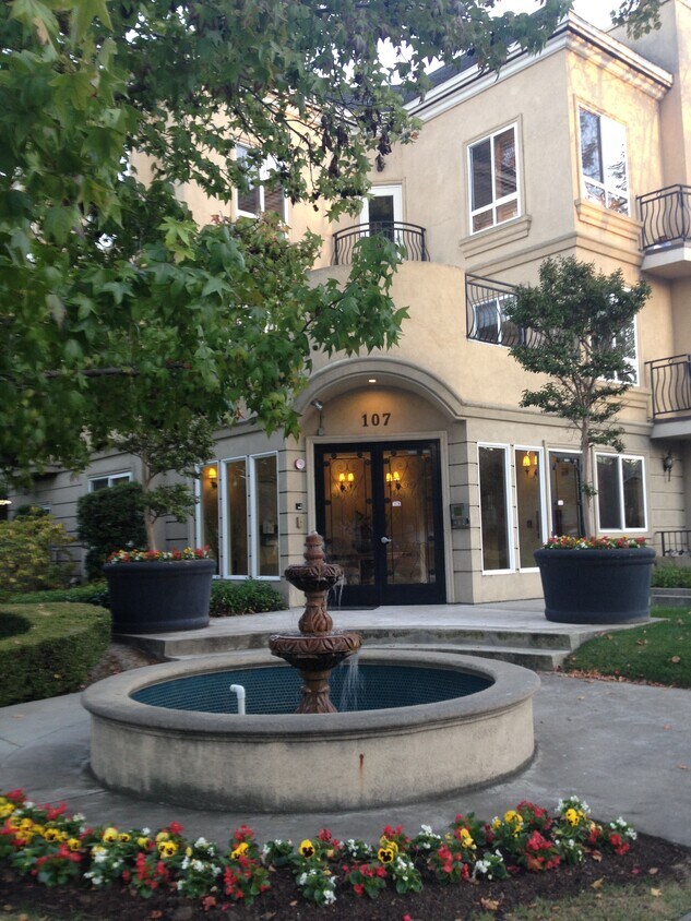 107 El Camino Real, Burlingame, CA 94010 Condo for Rent in Burlingame