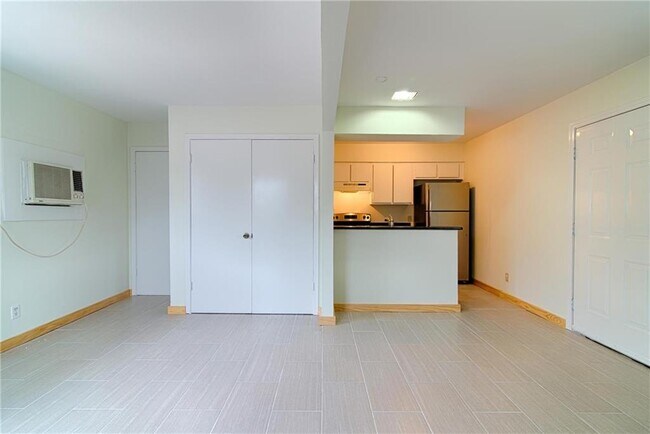 Building Photo - 2609 E Cesar Chavez St