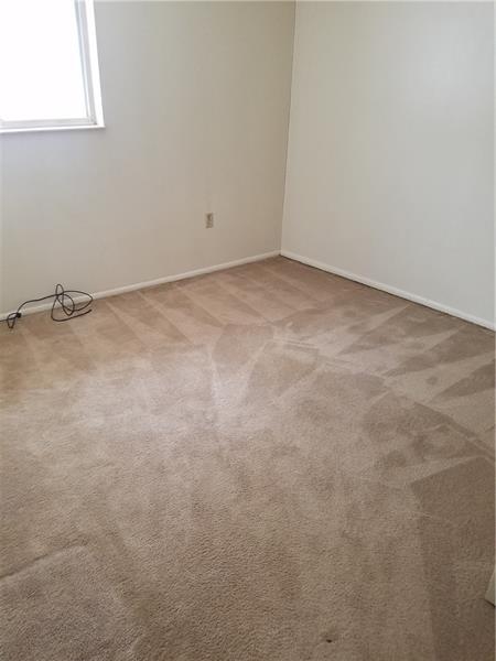 Building Photo - 3121 Laurel Ridge Cir