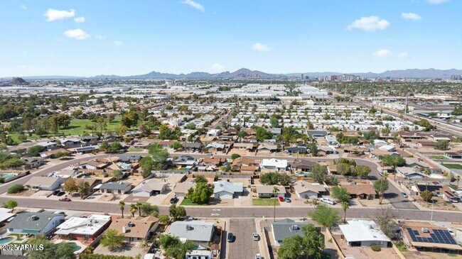 Foto del edificio - 414 W Santa Cruz Dr