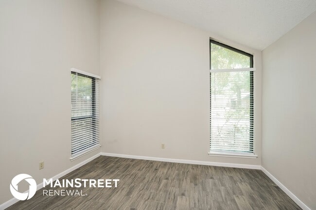 Building Photo - 12502 Olympia Dr