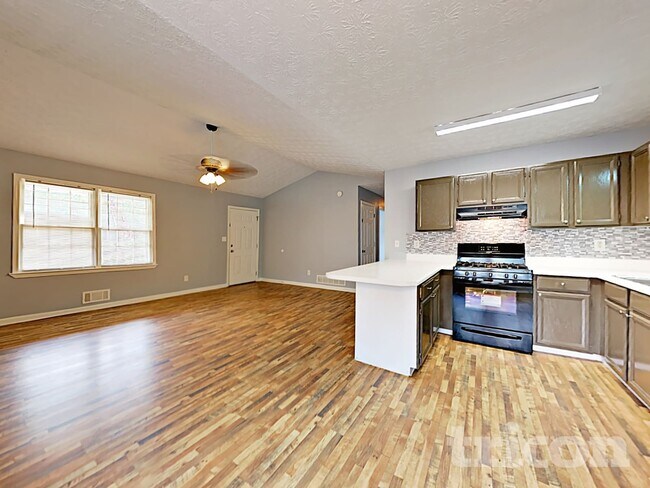 Foto del edificio - 237 Sweetwater Pkwy