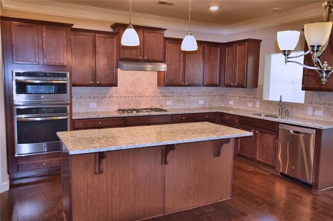 Foto del edificio - 930 Reserve Point Pl