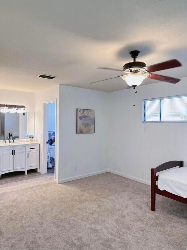 Foto del edificio - 5018 E Downing St