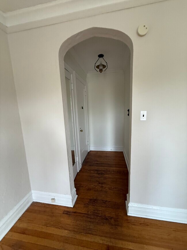Foto del edificio - 8538 Saint Louis Ave