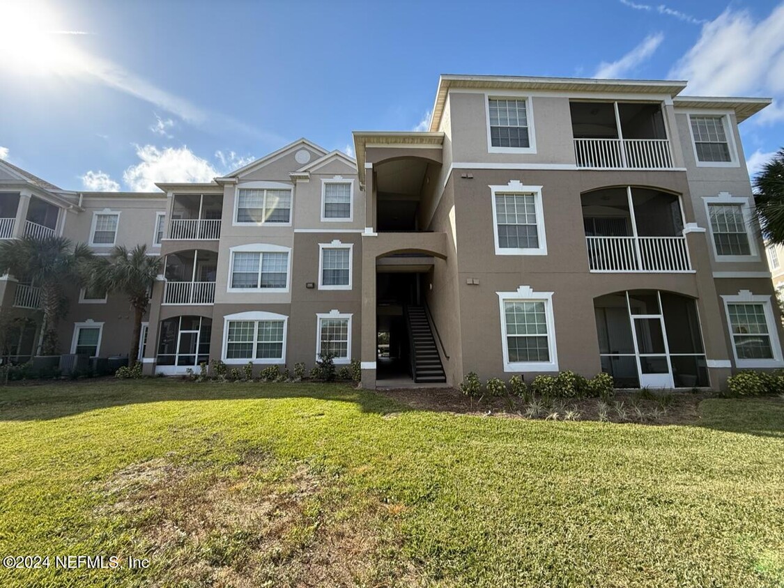 Foto principal - 10550 Baymeadows Rd