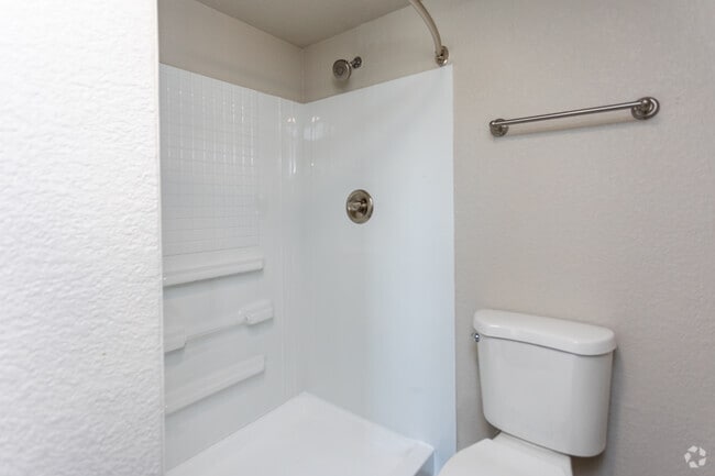 2BR, 2BA - 960SF - Parc at Prairie Grass