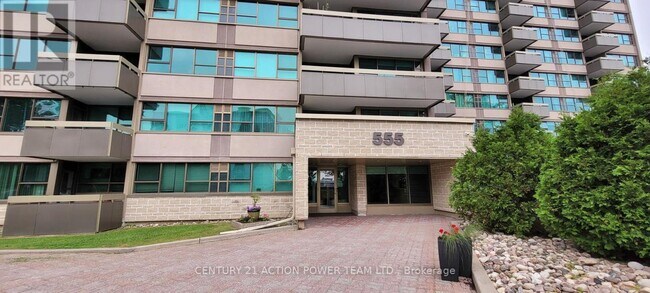 Building Photo - 555-1555 Brittany Dr