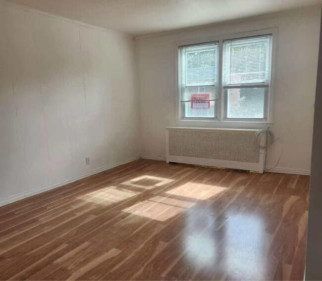 Building Photo - 68-48 Selfridge St
