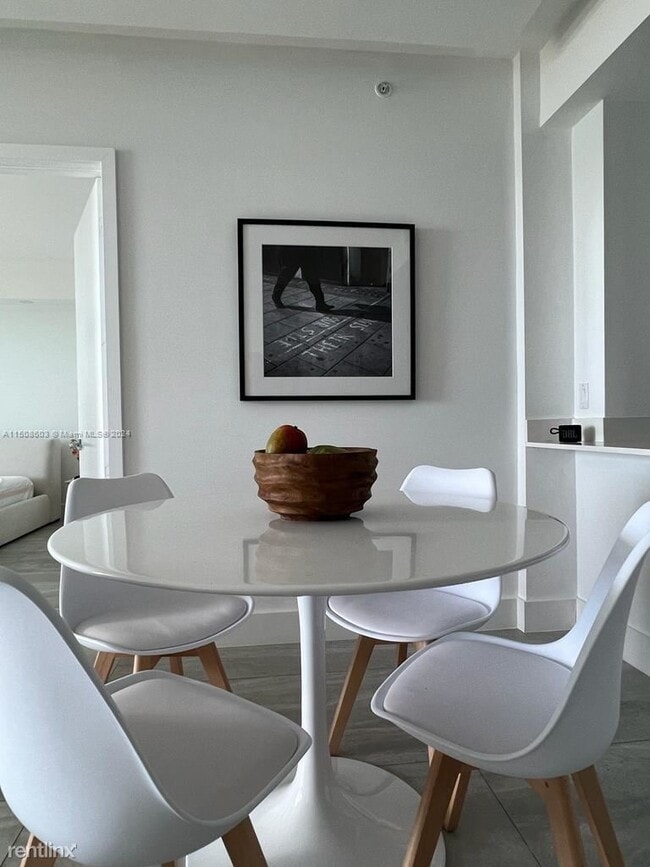 Foto del edificio - 2 br, 2.5 bath Condo - 488 NE 18th St Unit...