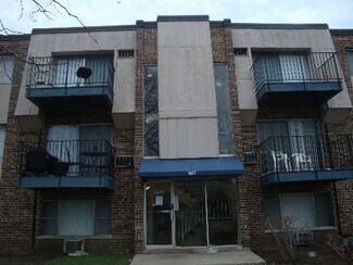 Building Photo - 1477 E Winslowe Dr