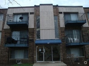 Building Photo - 1477 E Winslowe Dr