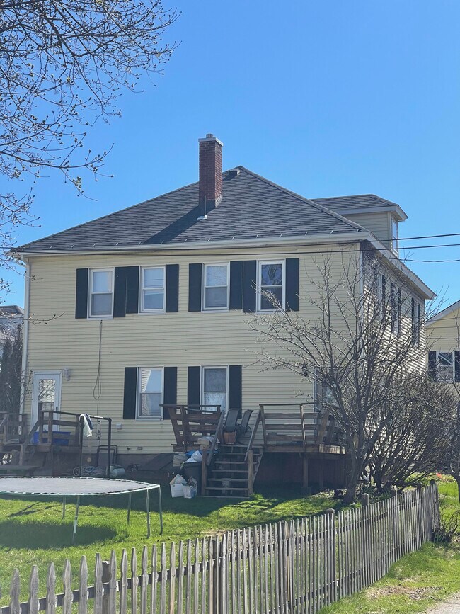 16 Noble Ave, Pittsfield, MA 01201 Townhome Rentals in Pittsfield MA