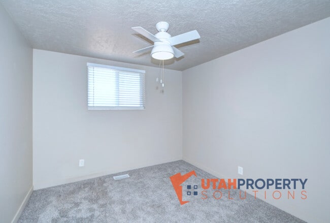 Building Photo - 1914 S 900 E