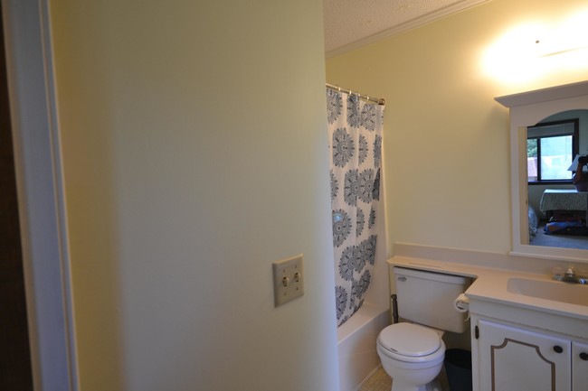 Foto del edificio - 2 bedroom in Hendersonville NC 28739