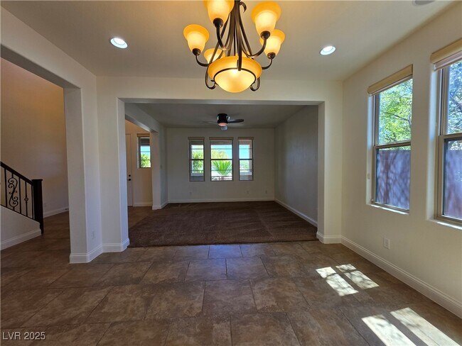 Foto del edificio - 5495 Alden Bend Dr