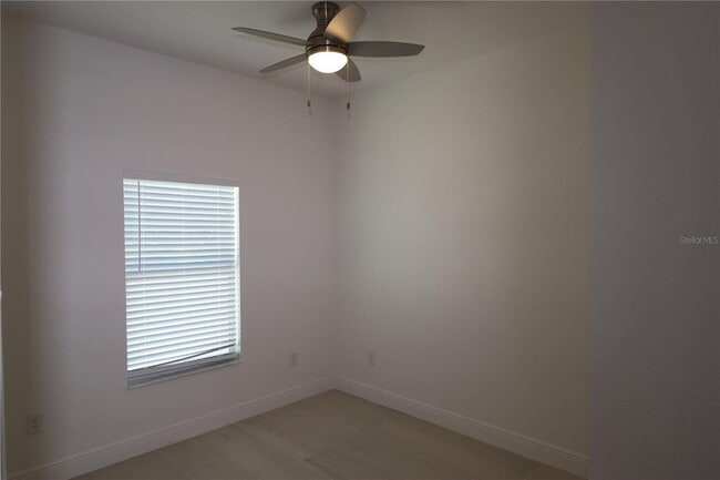 Building Photo - 307 Lomond Dr
