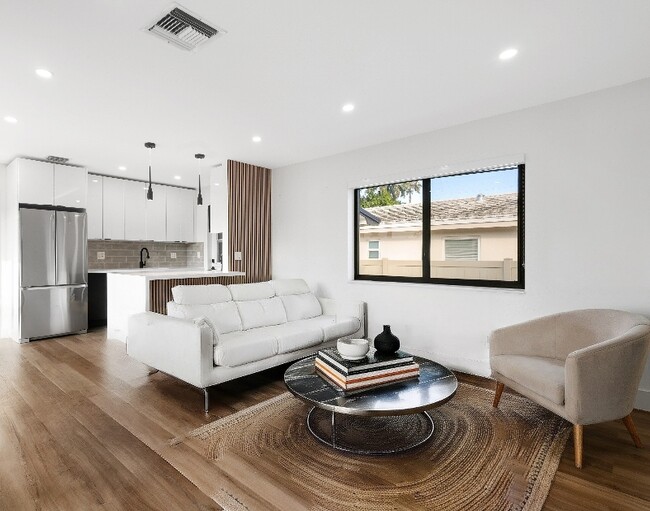 Foto del edificio - 1201 N 16th Ave