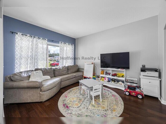 Foto del edificio - Stunning Renovated Home with EV Charger in...