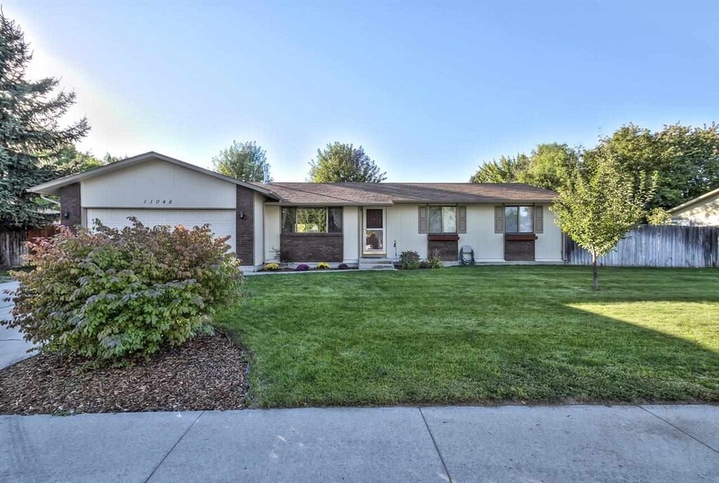 Primary Photo - 11048 W Ramrod Dr
