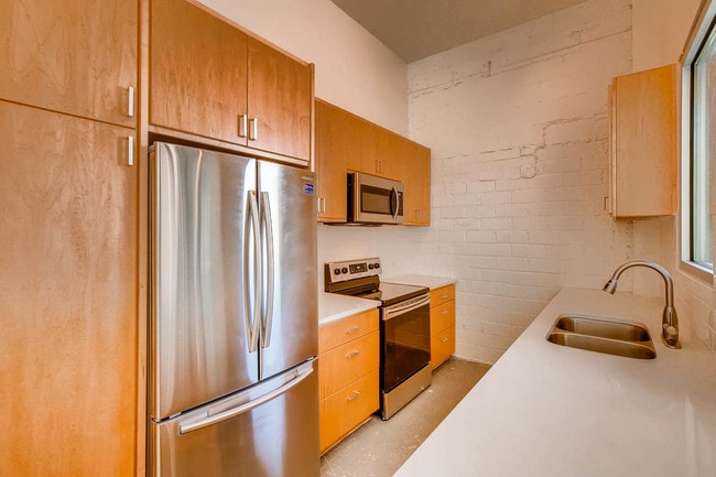 Building Photo - Blue Star Arts Complex