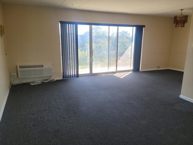 Building Photo - 11116 S Longwood Dr