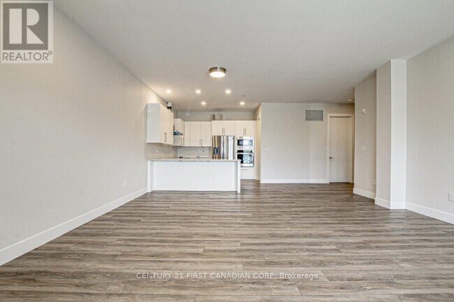 Building Photo - 1696-1696 Fiddlehead Pl