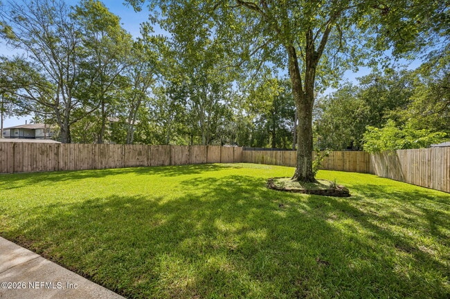Building Photo - 3910 Karissa Ann Pl E
