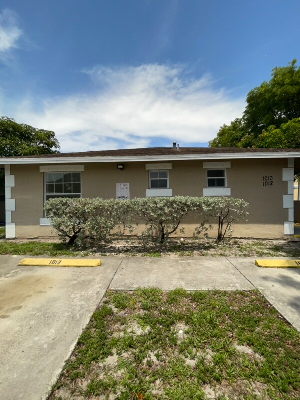 Primary Photo - 1010 NW 3rd Ave