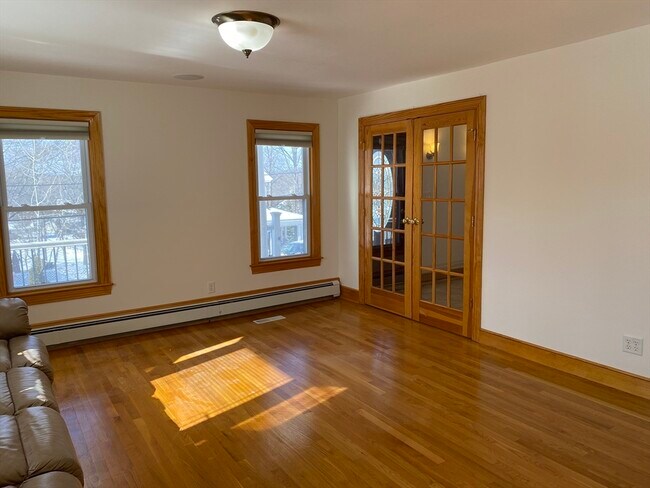 Building Photo - 28 Elm Knoll Rd