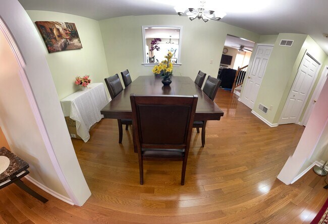 Building Photo - 6324 Antilles Ct