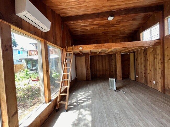 Foto del edificio - 12072 44th Pl S