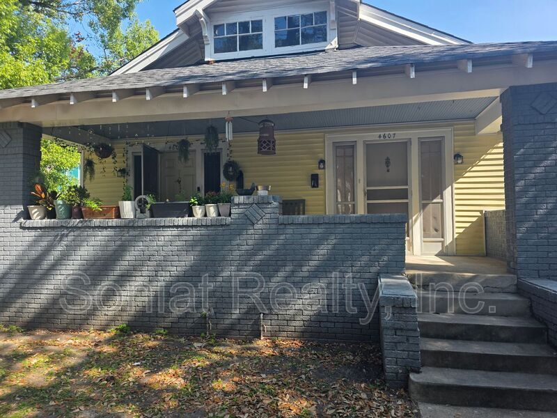 Primary Photo - 4607 Bienville St