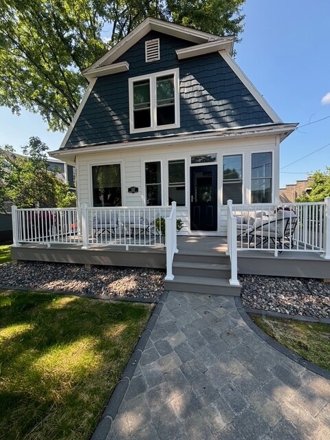 Foto principal - 122 Milwaukee St