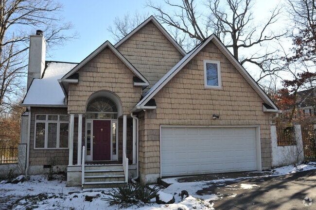 Building Photo - 2201 Hungary Spring Rd