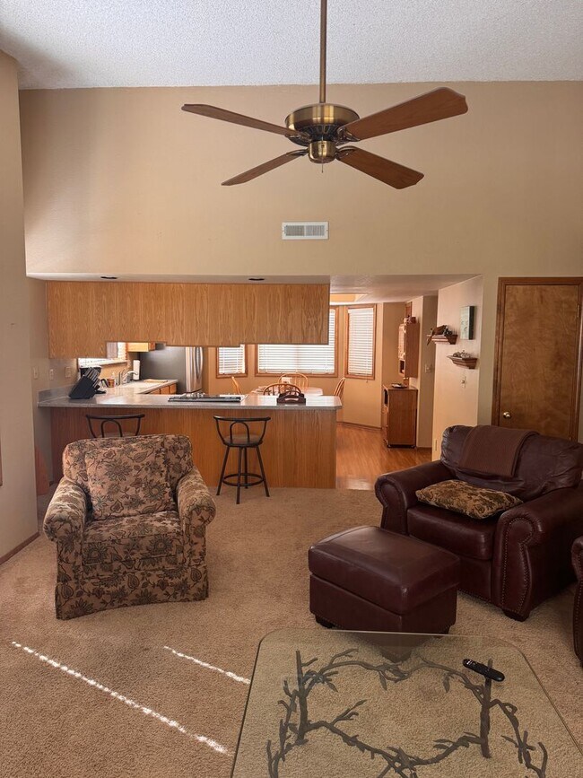 Foto del edificio - 6236 E Willow Loop