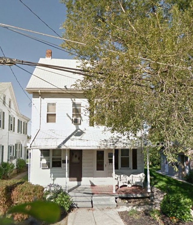Building Photo - 42 S Miller St
