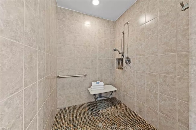 Building Photo - 4616 John Alden Rd