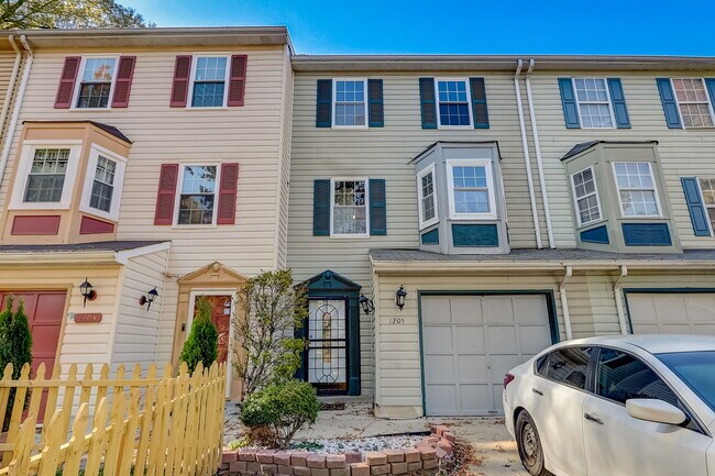 Building Photo - 1205 Portabello Ct